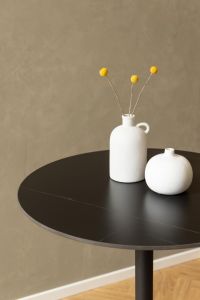 Baarilaud Malta, must